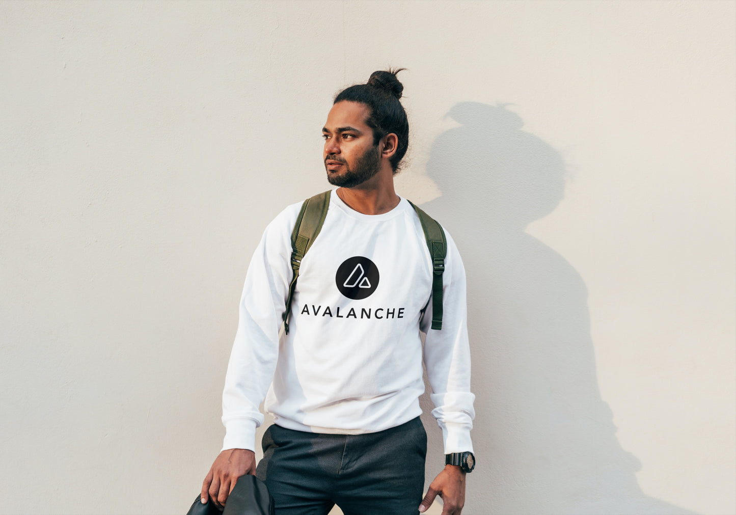 Avalanche Crypto Sweater White