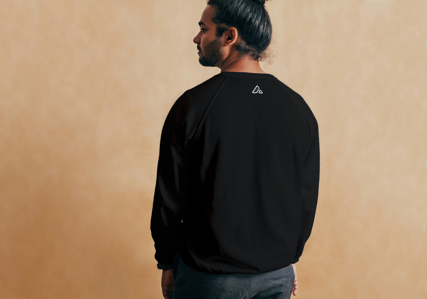 Avalanche Crypto Sweater Black